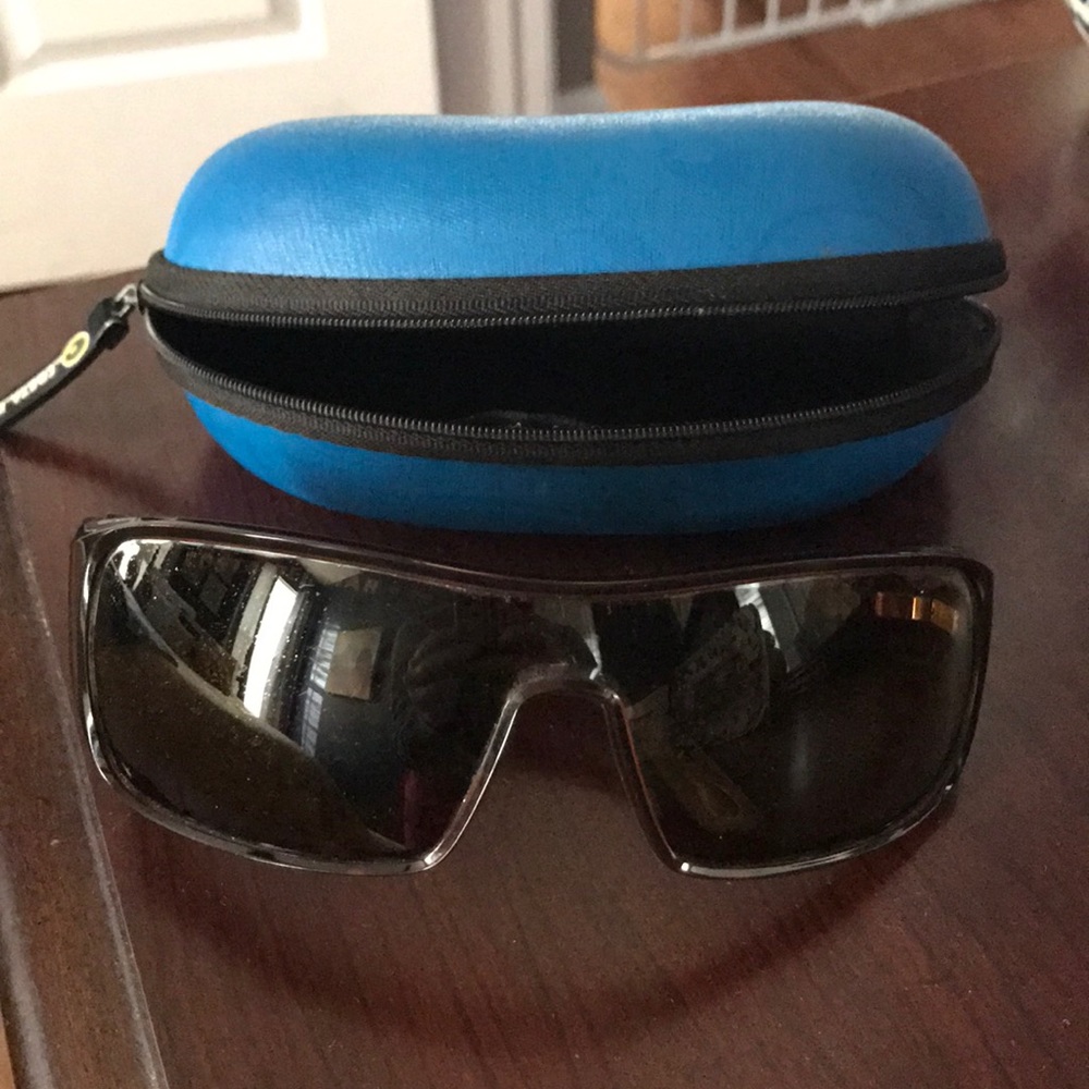 Costa Del Mar bill chaser sunglasses